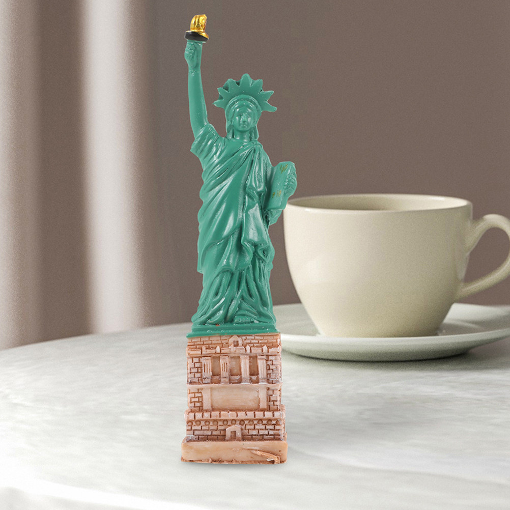 Home Decor New York - 2Pcs Resin Statue of Liberty Ornament