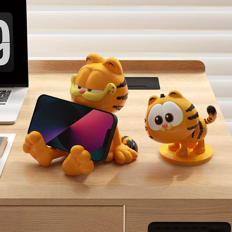 Home Decor Solution - Garfield animation cartoon cute resin phone