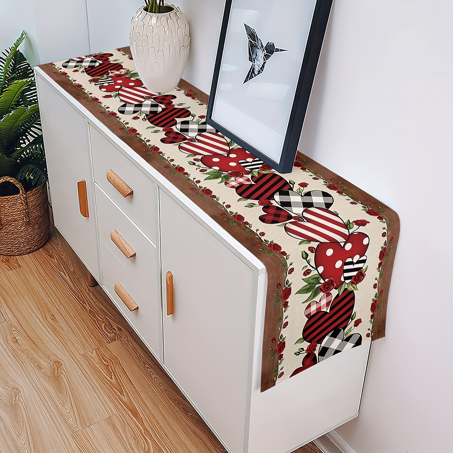 1 Piece Valentine's Day Red He - Home Decor Market 评论和价格