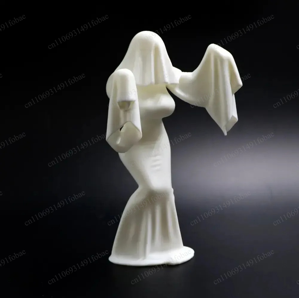 Ghost Lady Desktop Ornament, V - Home Decor Quirky 评论和价格
