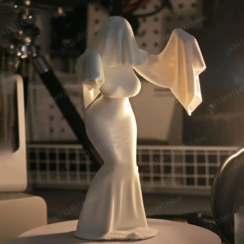 Ghost Lady Desktop Ornament, V - Home Decor Quirky 评论和价格